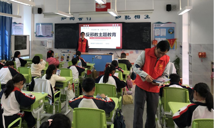 广州花都：“3·15”打假 反邪在行动399.png